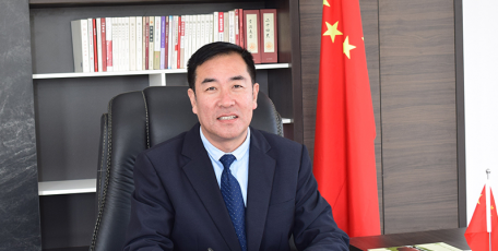 第八屆陜西省優(yōu)秀企業(yè)家風(fēng)采 ——陜西果業(yè)科技集團(tuán)有限公司 執(zhí)行董事、總經(jīng)理 南學(xué)平