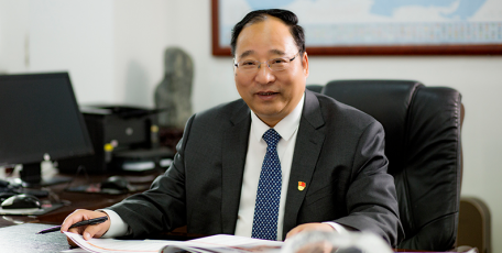 第八屆陜西省優(yōu)秀企業(yè)家風(fēng)采 ——中國西電集團(tuán)西安西電變壓器有限責(zé)任公司 黨委書記、執(zhí)行董事　楊東禮