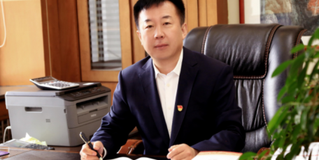 【陜西省優(yōu)秀企業(yè)家風(fēng)采】陜西榆林能源集團(tuán)煤炭進(jìn)出口有限公司黨委書記、董事長(zhǎng)閆小平