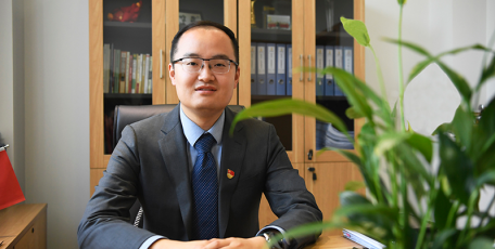 第八屆陜西省優(yōu)秀企業(yè)家風采 ——陜西省西咸新區(qū)涇河新城城市綜合服務(wù)有限公司黨支部書記、董事長、總經(jīng)理 郭華