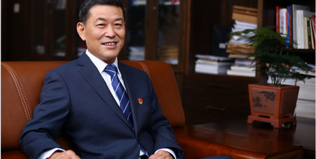 第八屆陜西省優(yōu)秀企業(yè)家風采 ——陜西路橋集團有限公司 董事長兼總經(jīng)理 程道虎